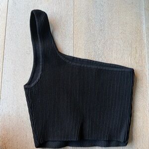 Aritzia Asymmetrical One-Shoulder Ribbed Crop Top - Black